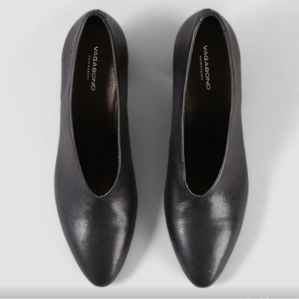 Vagabond Dark Leather Block Heels - Picture 7 of 7